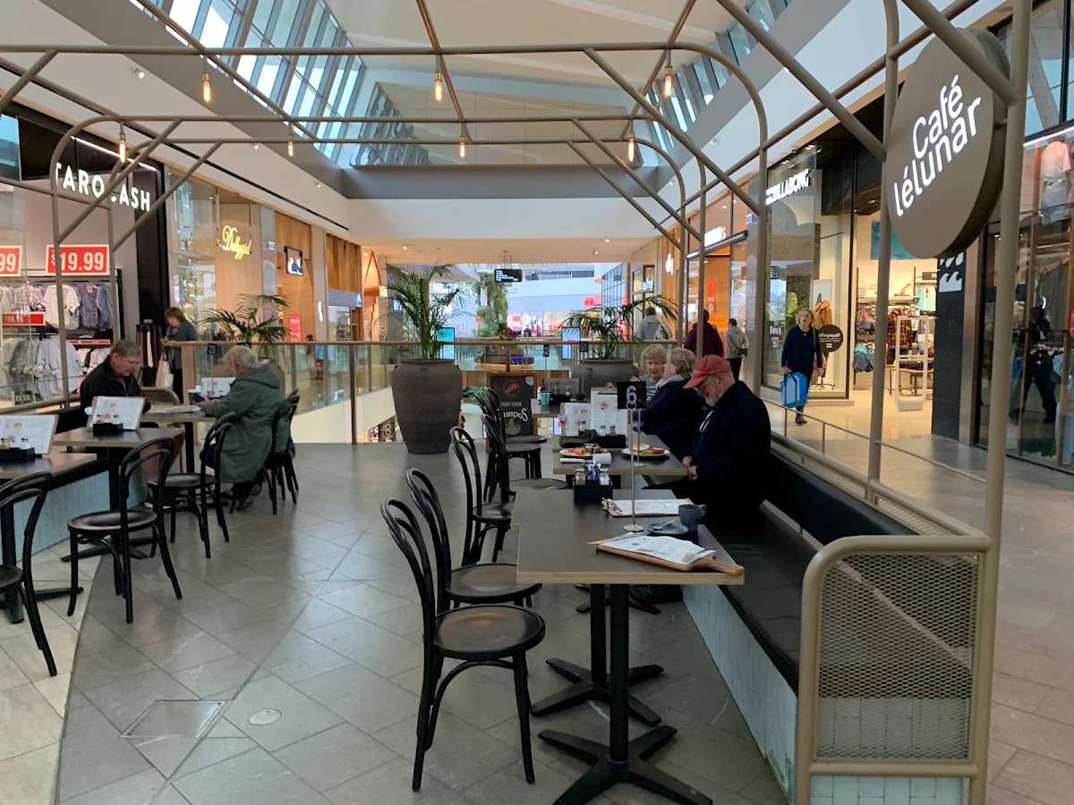 Vibe, Cafe LeLunar Brookvale