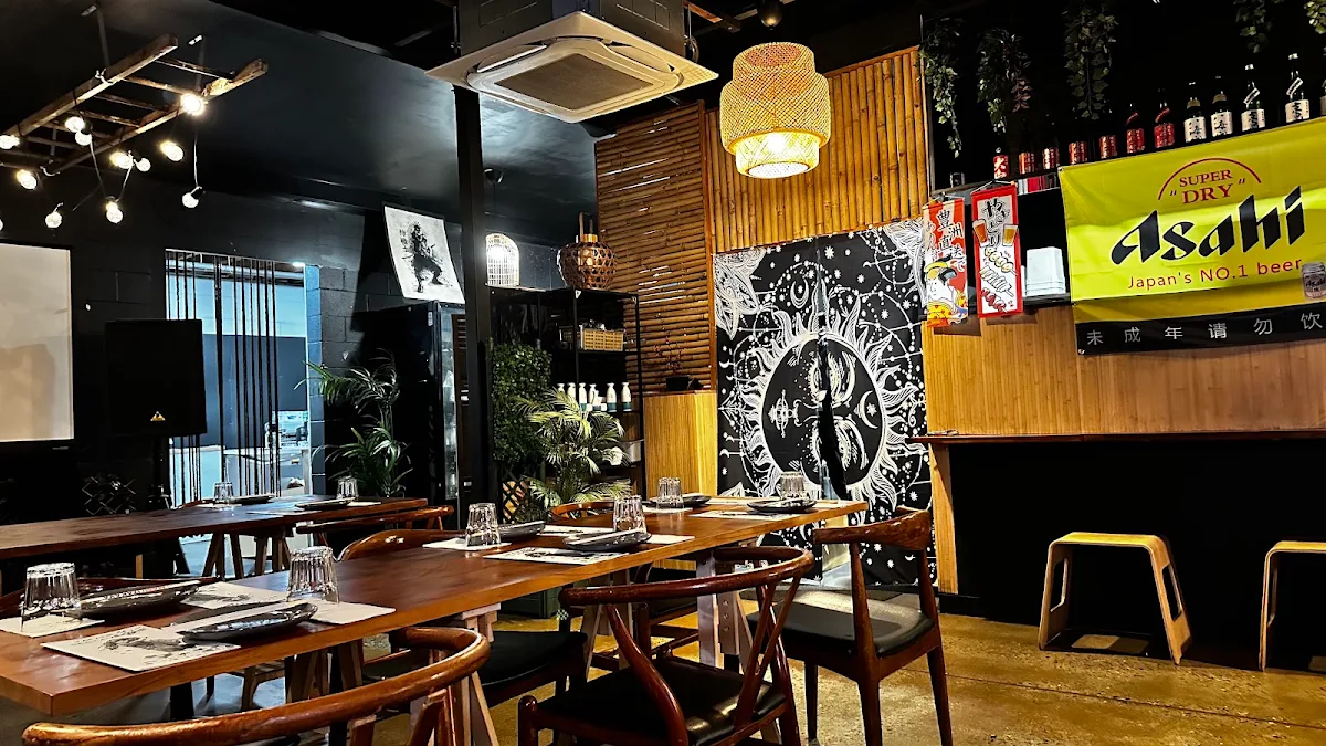 Vibe, Momoko Southport