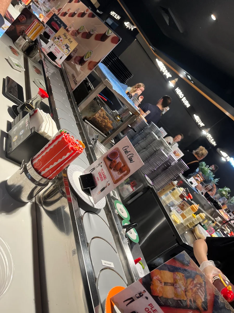 Vibe, Hero Sushi
