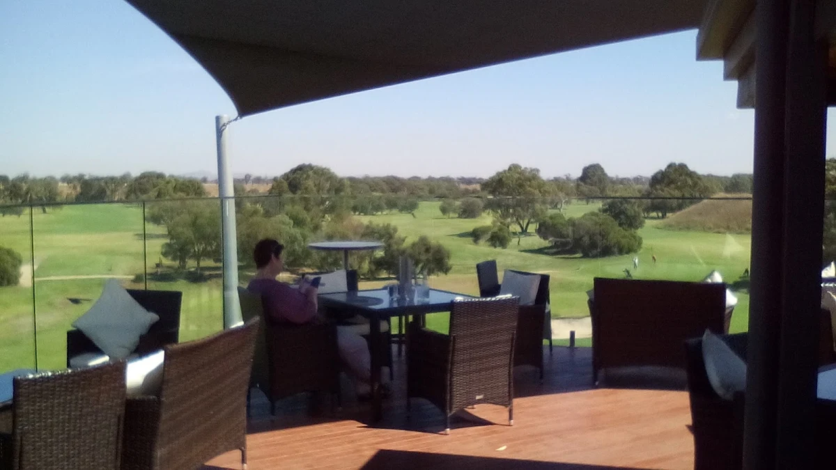 Vibe, The Views Function Bar And Grill