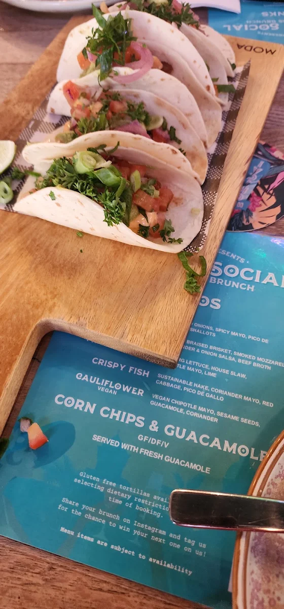 Menu, Hey Chica!