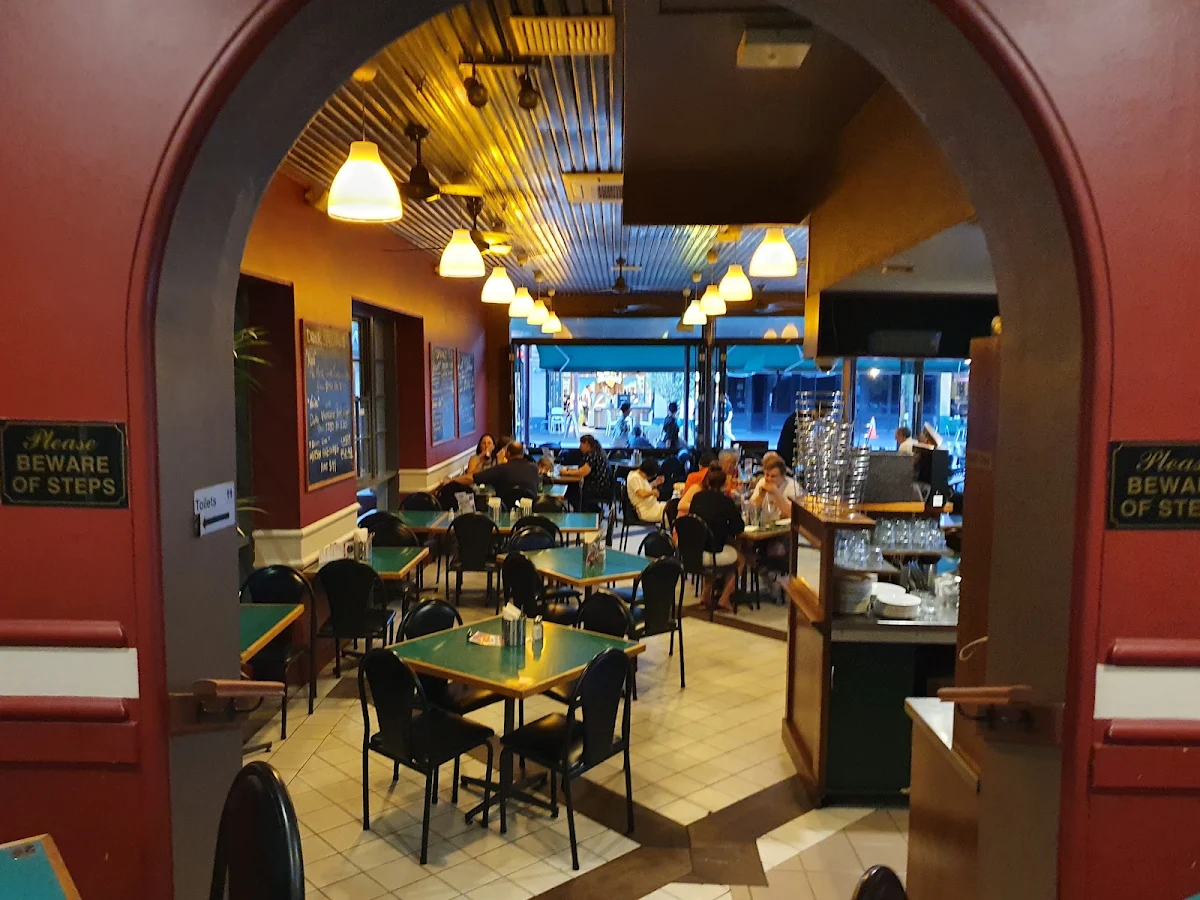 Vibe, Pizza Bella Roma