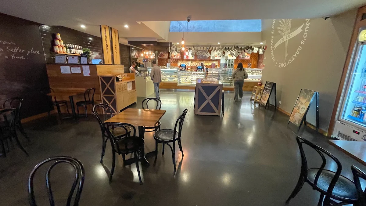 Vibe, Banjo’s Bakery Café – Traralgon