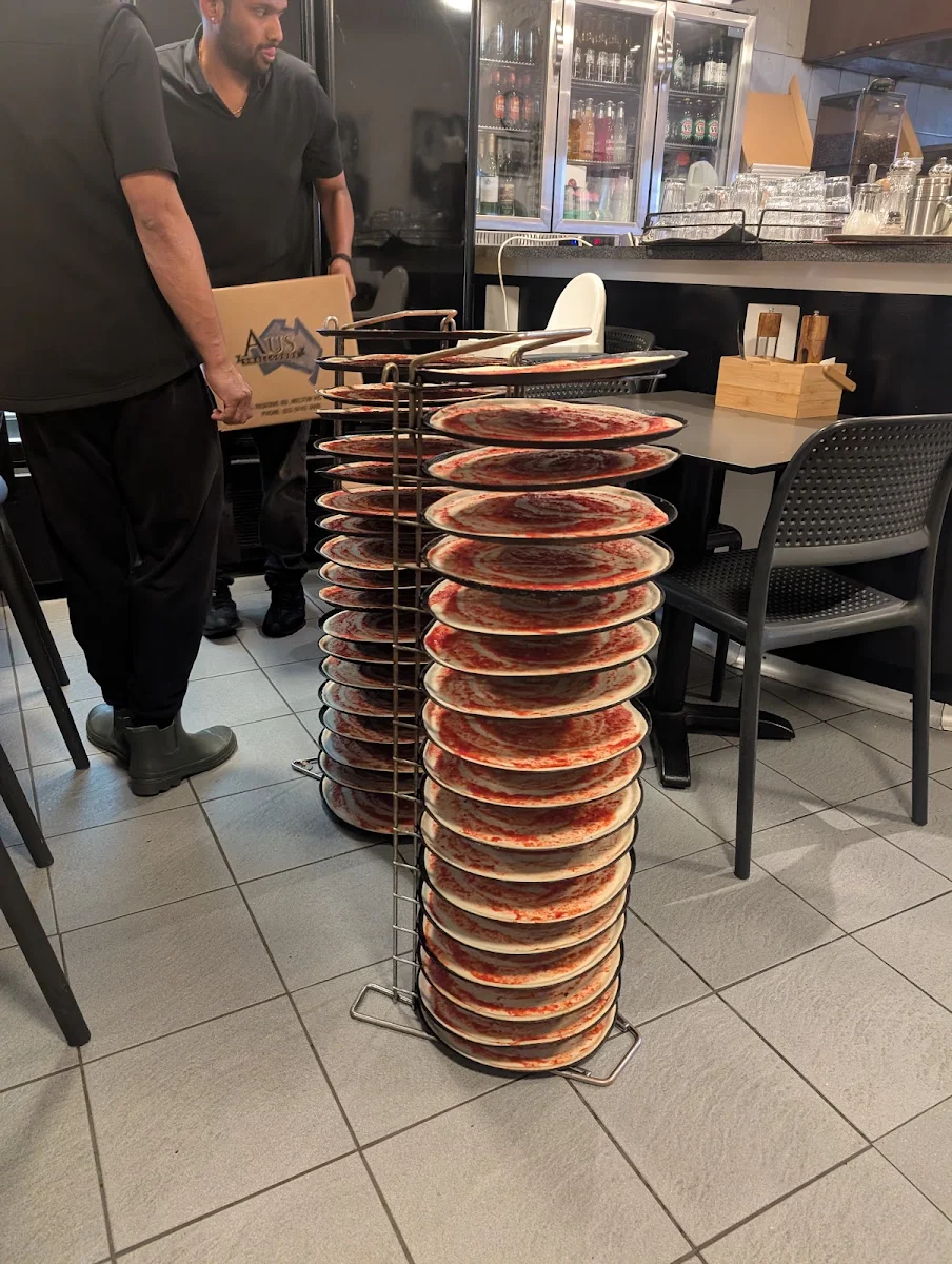 Vibe, Patony Pizza