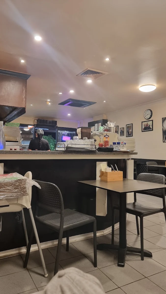 Vibe, Patony Pizza