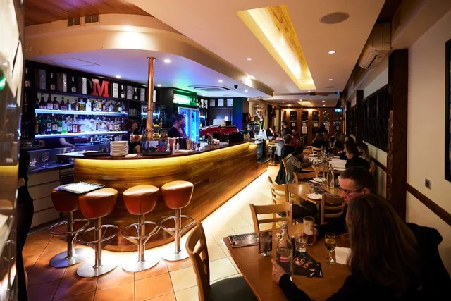 Vibe, Montania Cafe - Bar - Restaurant