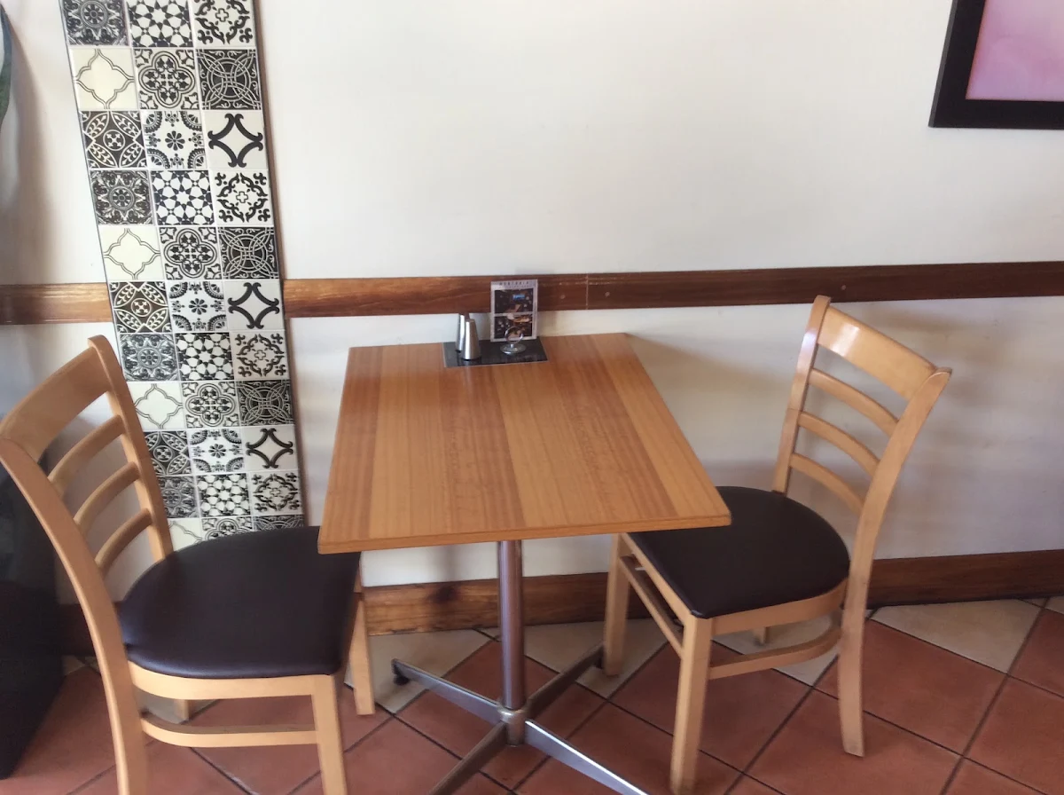 Vibe, Montania Cafe - Bar - Restaurant
