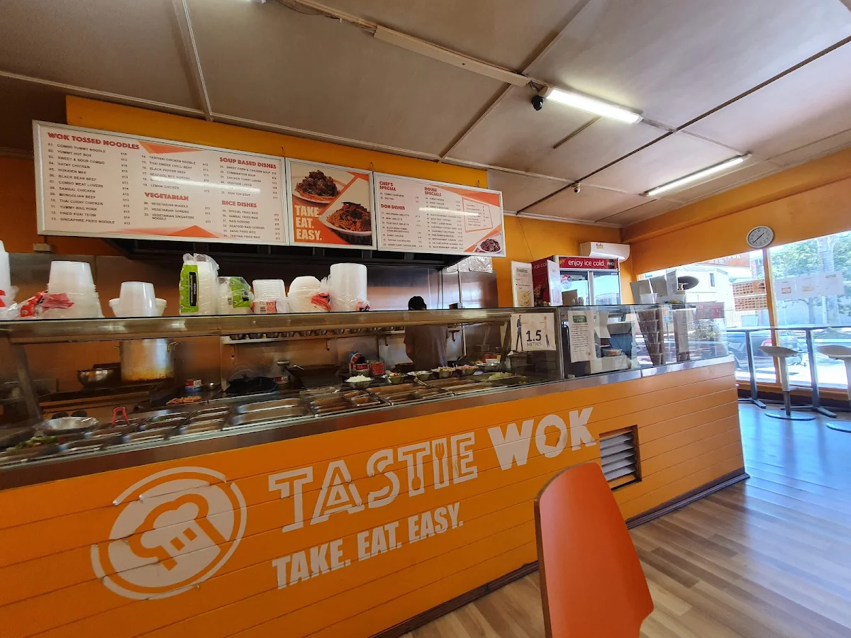 Vibe, Tastie Wok