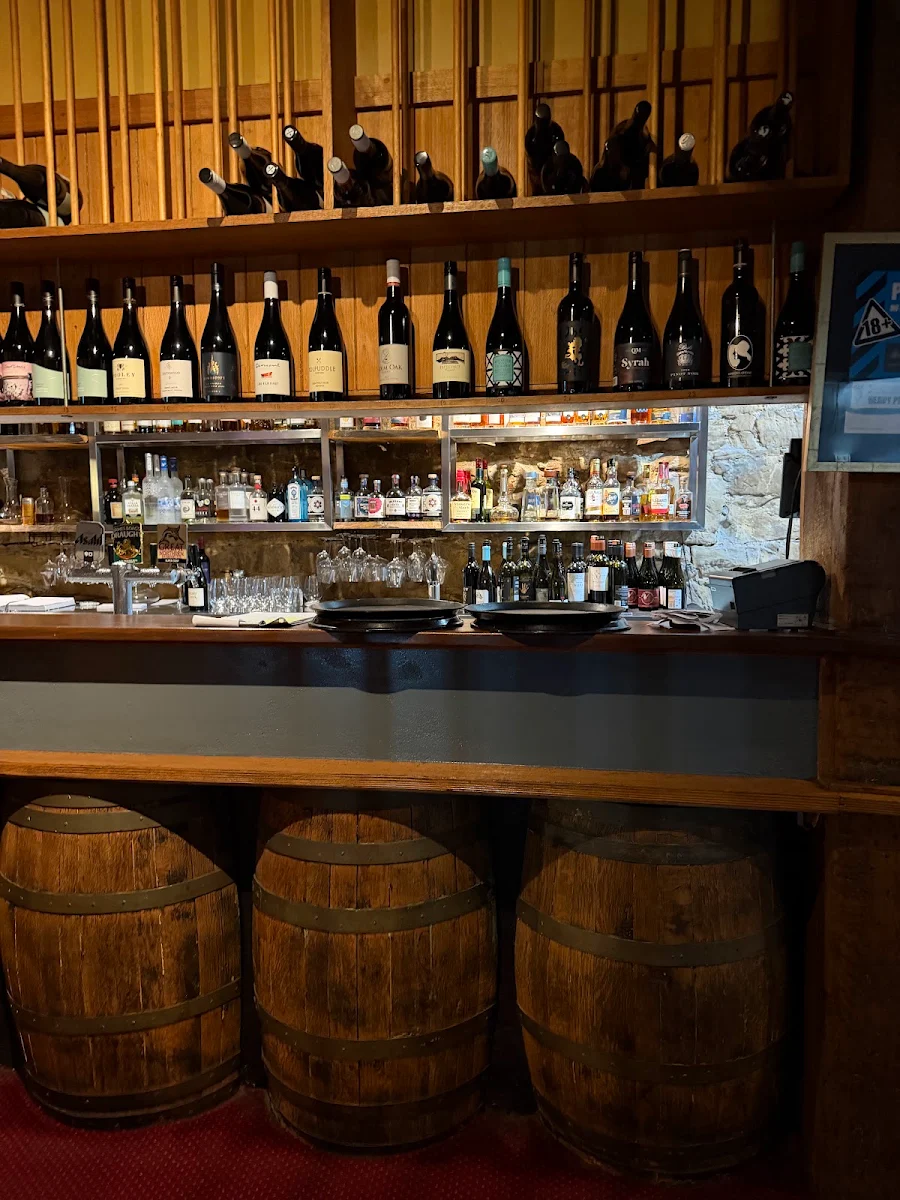 Vibe, Ball & Chain Grill - Salamanca