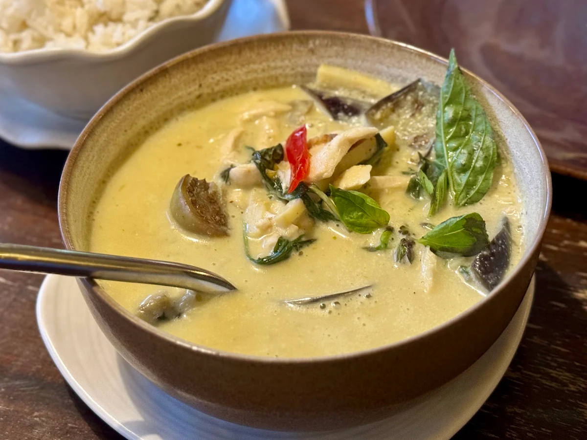 Food & drink, Jinda Thai Restaurant