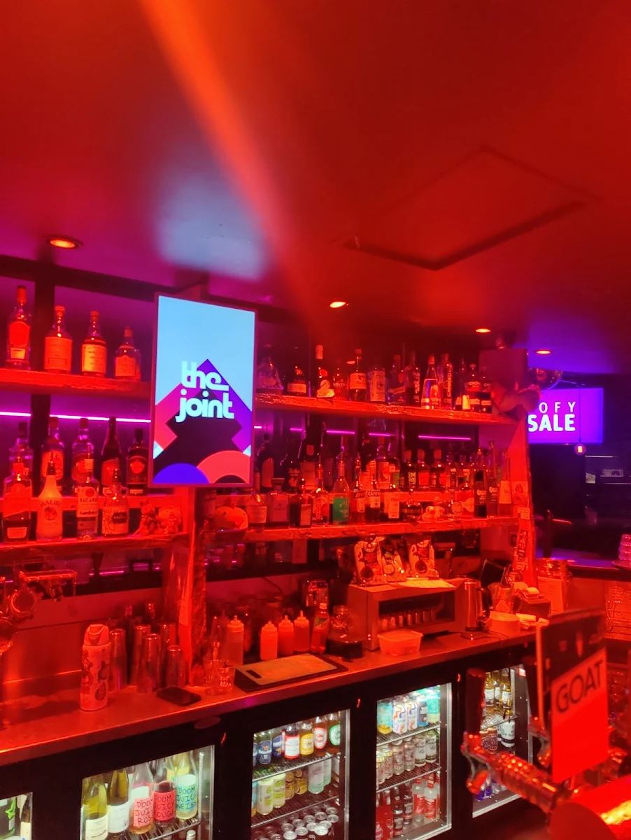 Vibe, The Joint Bar