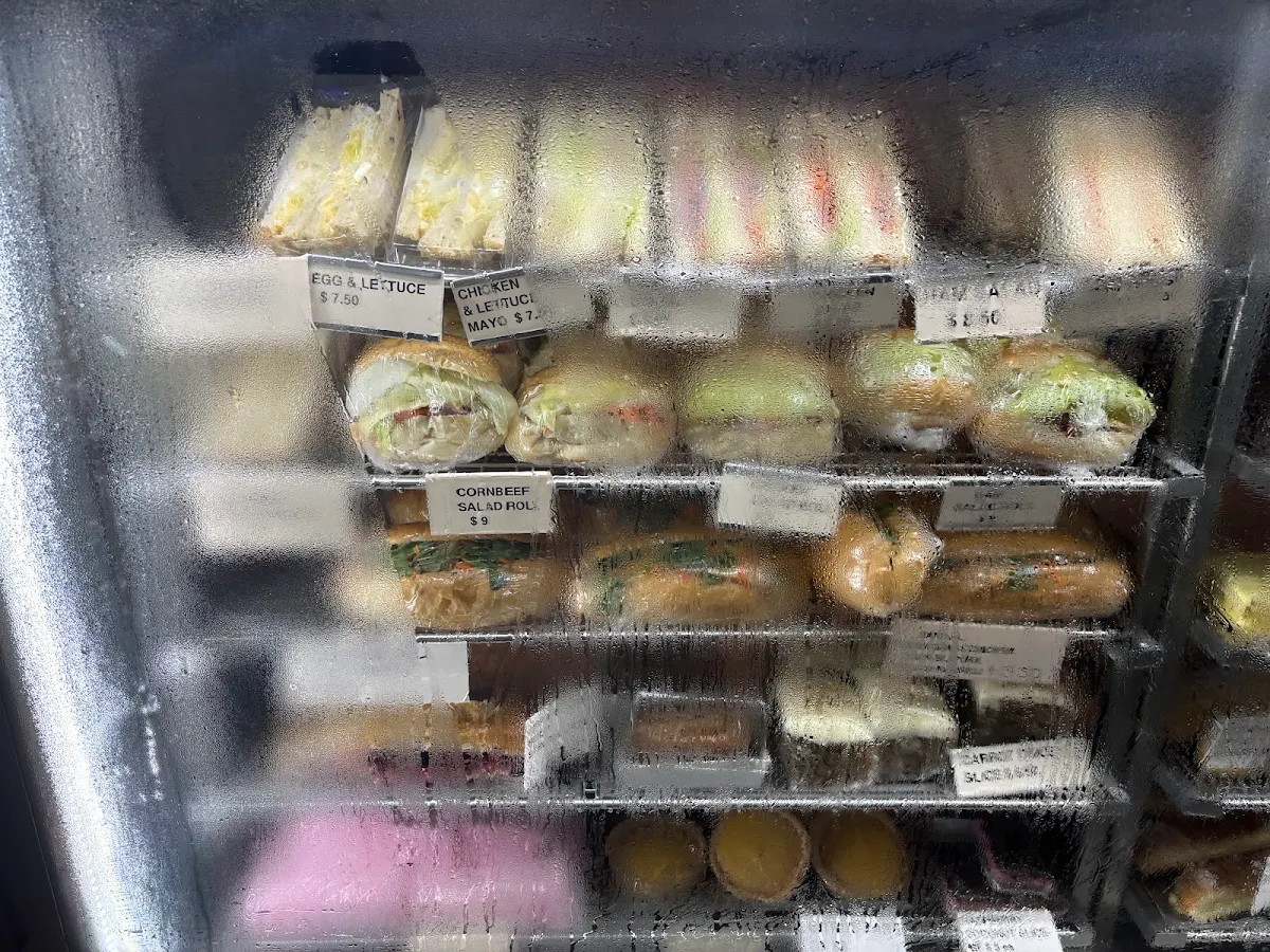 Vibe, Rays Bakery