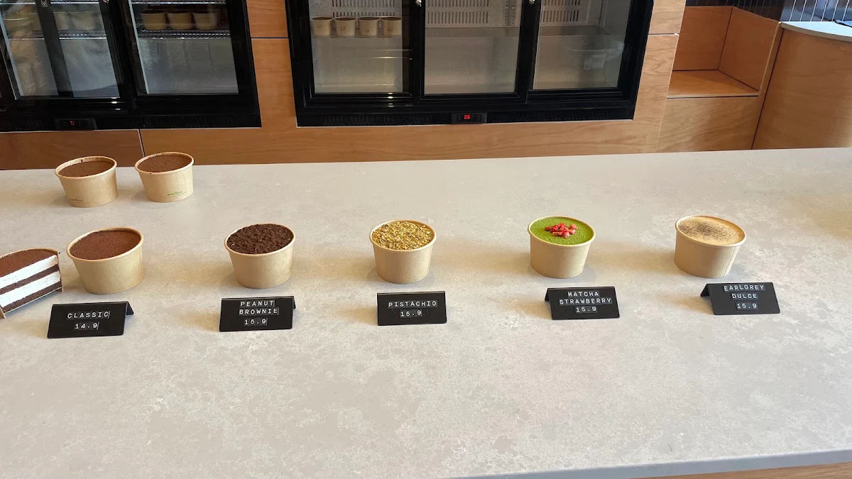 Menu, Pinto Tiramisu