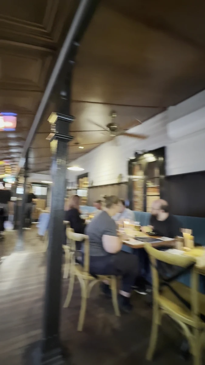 Vibe, La Scarpetta Trattoria
