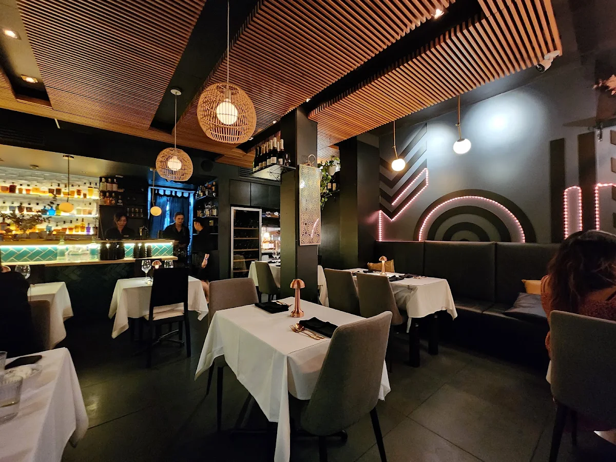Vibe, VON Thai