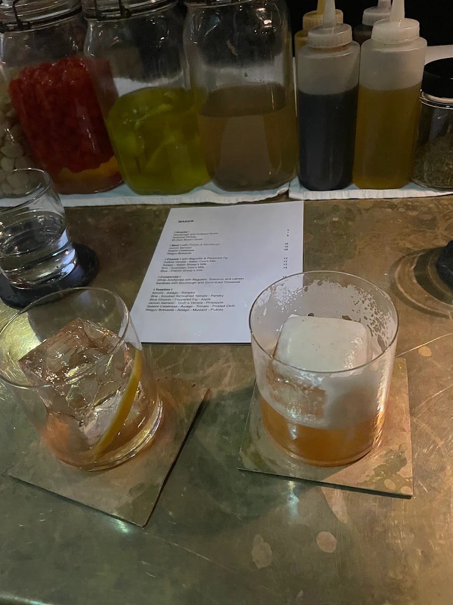 Menu, Bar Brutus