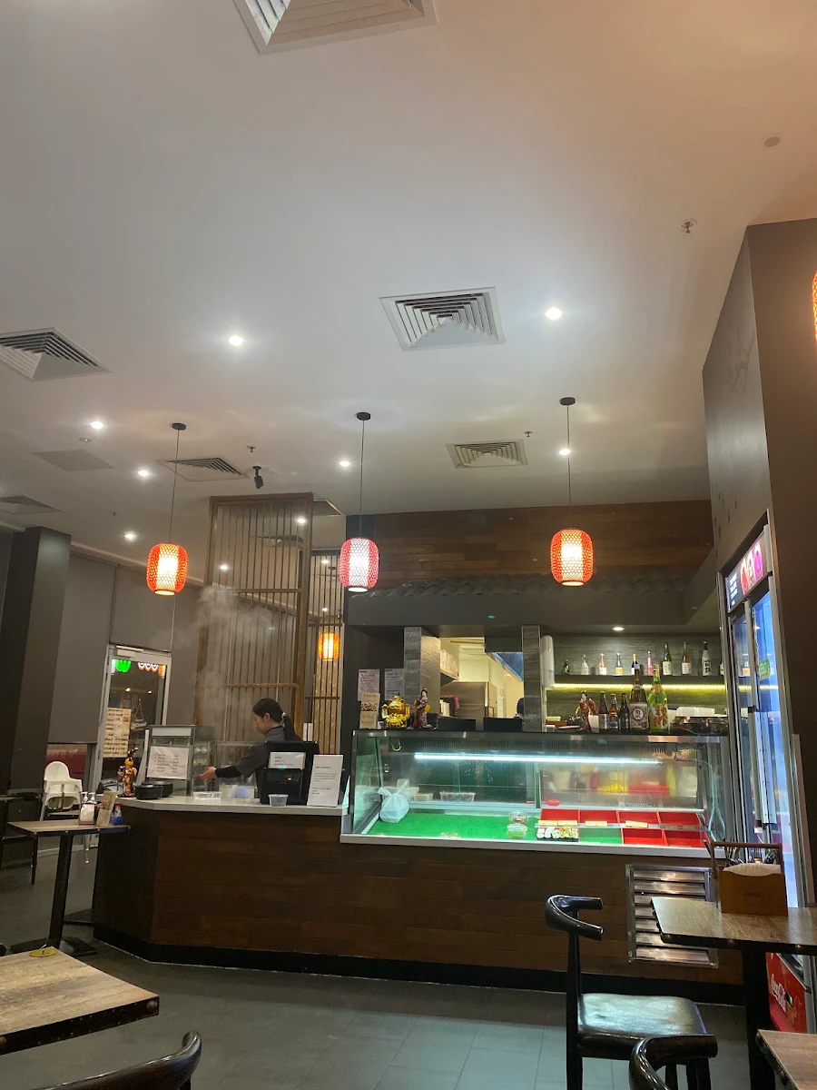 Vibe, Akita Sushi