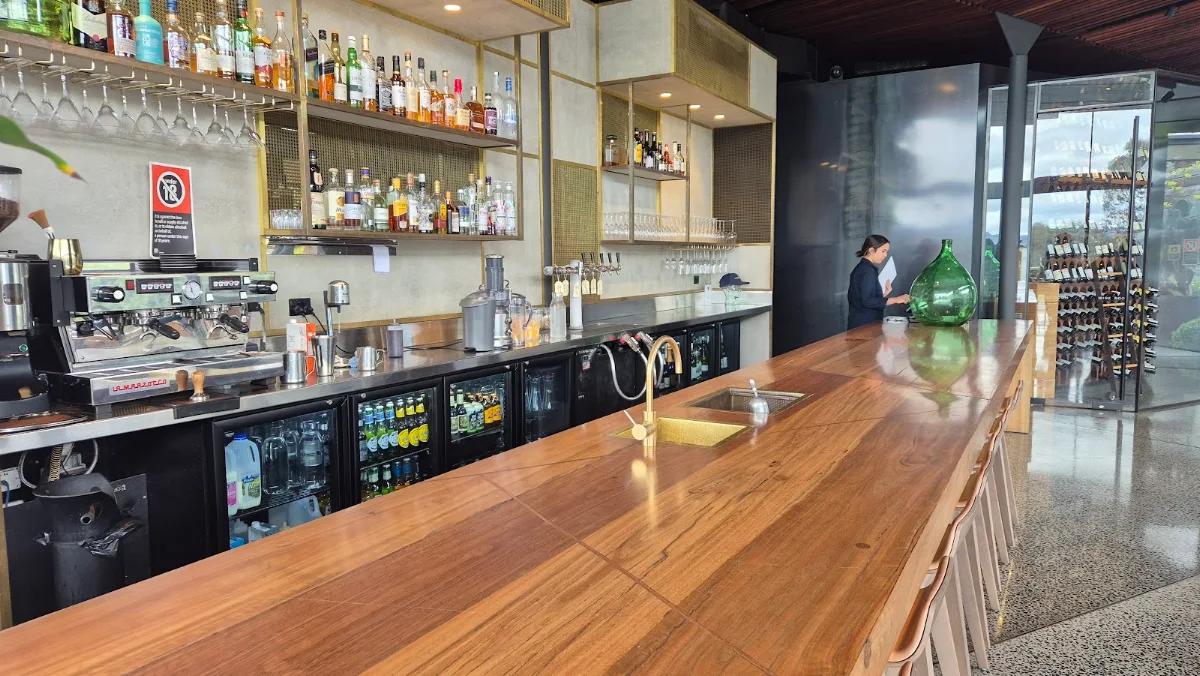 Vibe, Glasshouse Restaurant