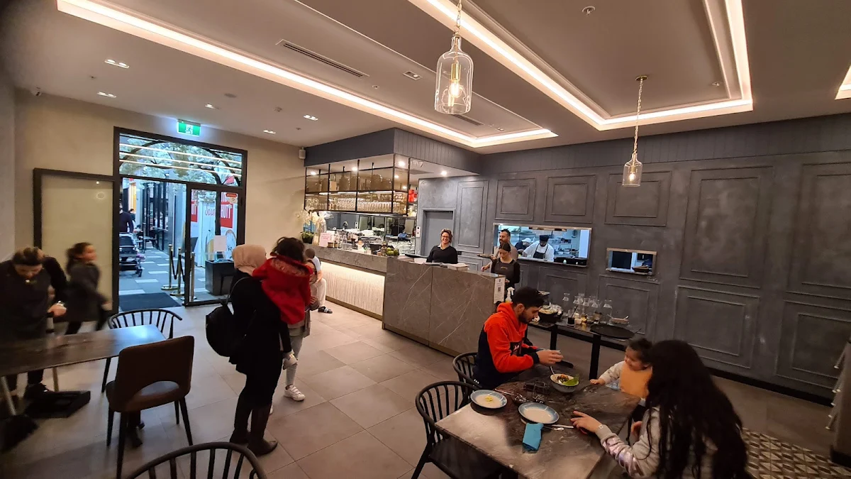 Vibe, Lazeez Lebanese Cuisine