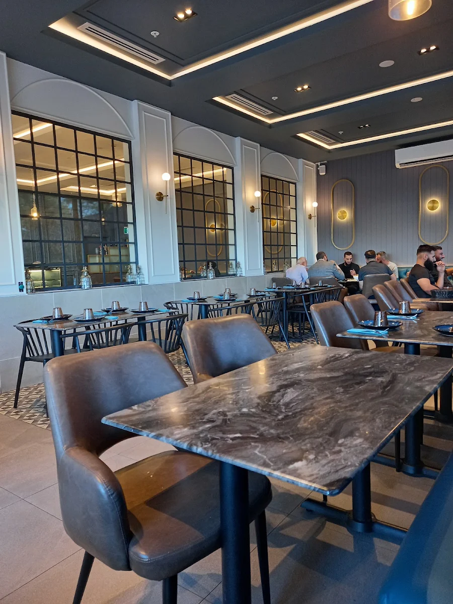 Vibe, Lazeez Lebanese Cuisine
