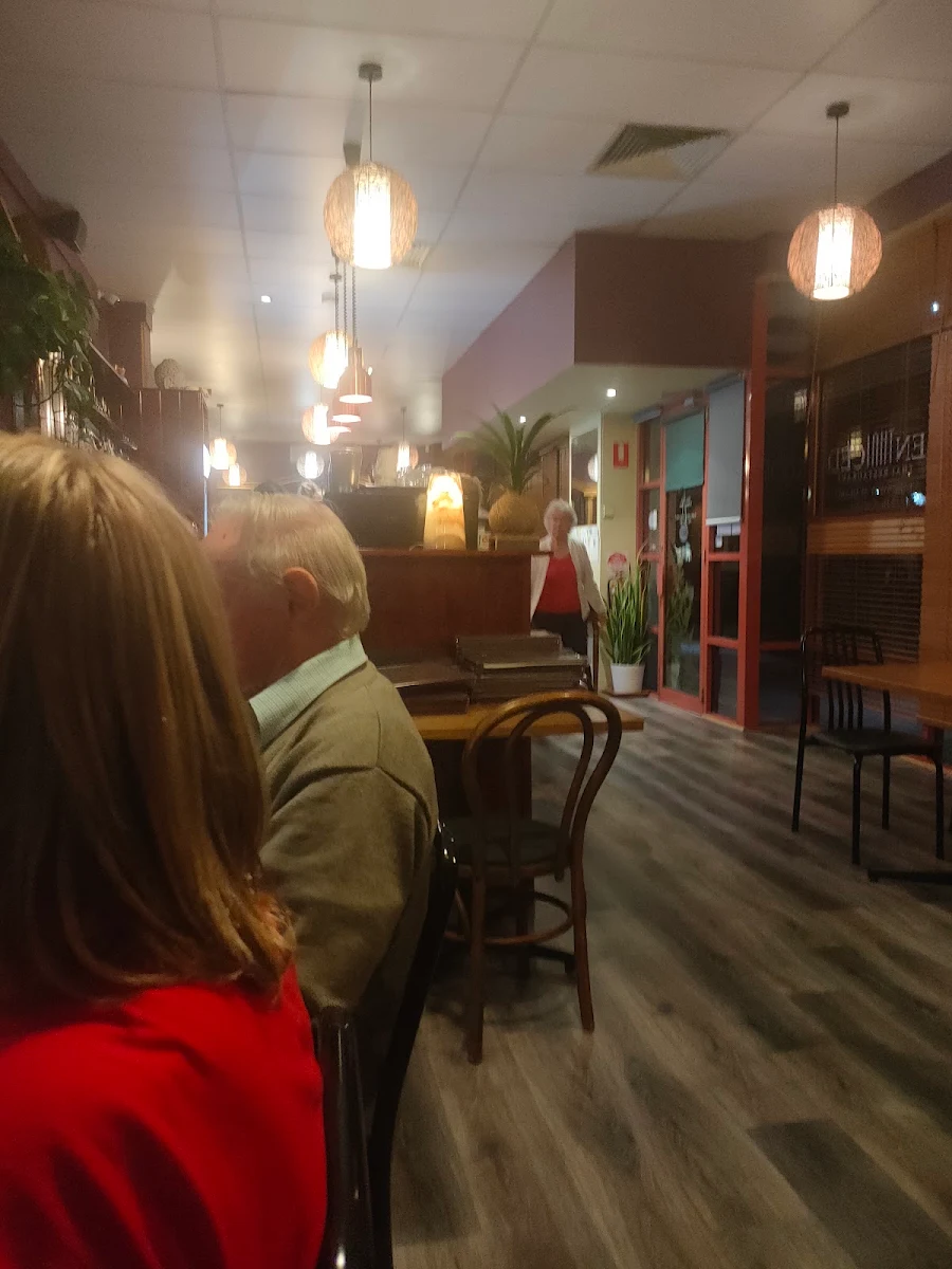 Vibe, enTHAIced Thai Restaurant