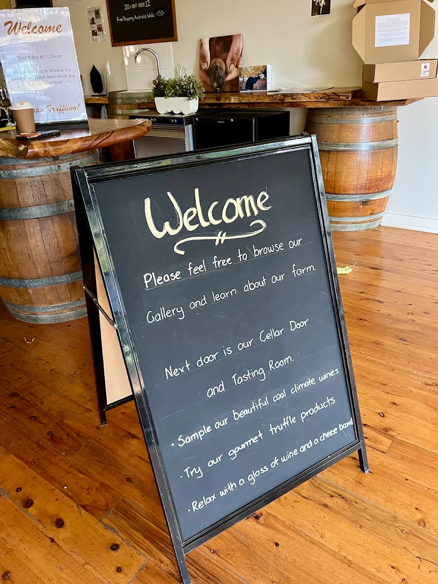 Menu, Truffle Hill