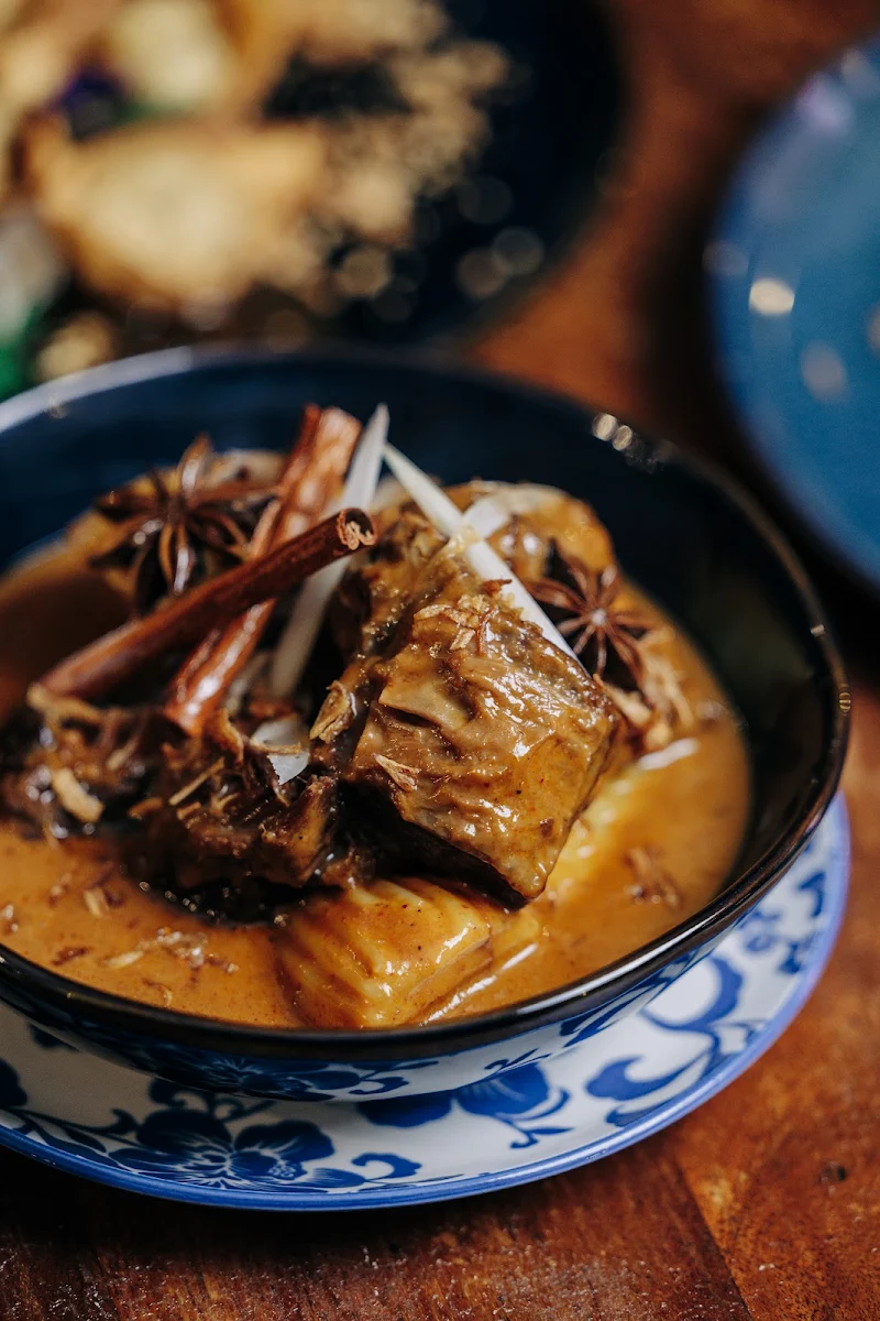 Food & drink, Benjamas Thai