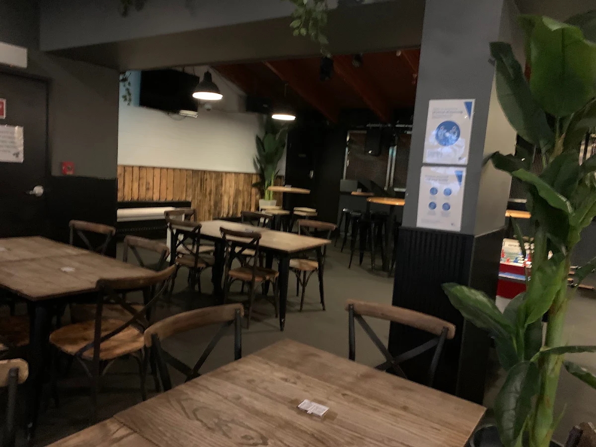 Vibe, The Man Hotel