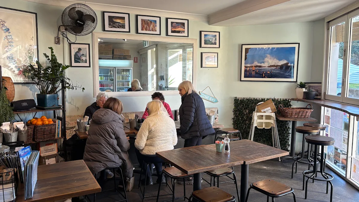 Vibe, Morning Glory Cafe