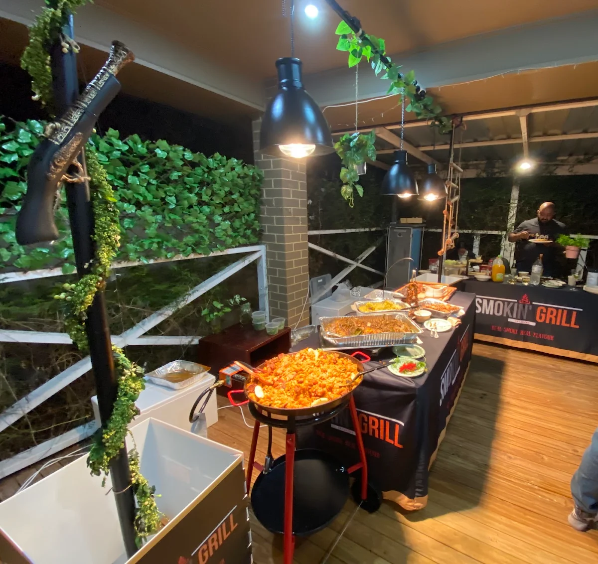 Vibe, Smokin'Grill Caterers