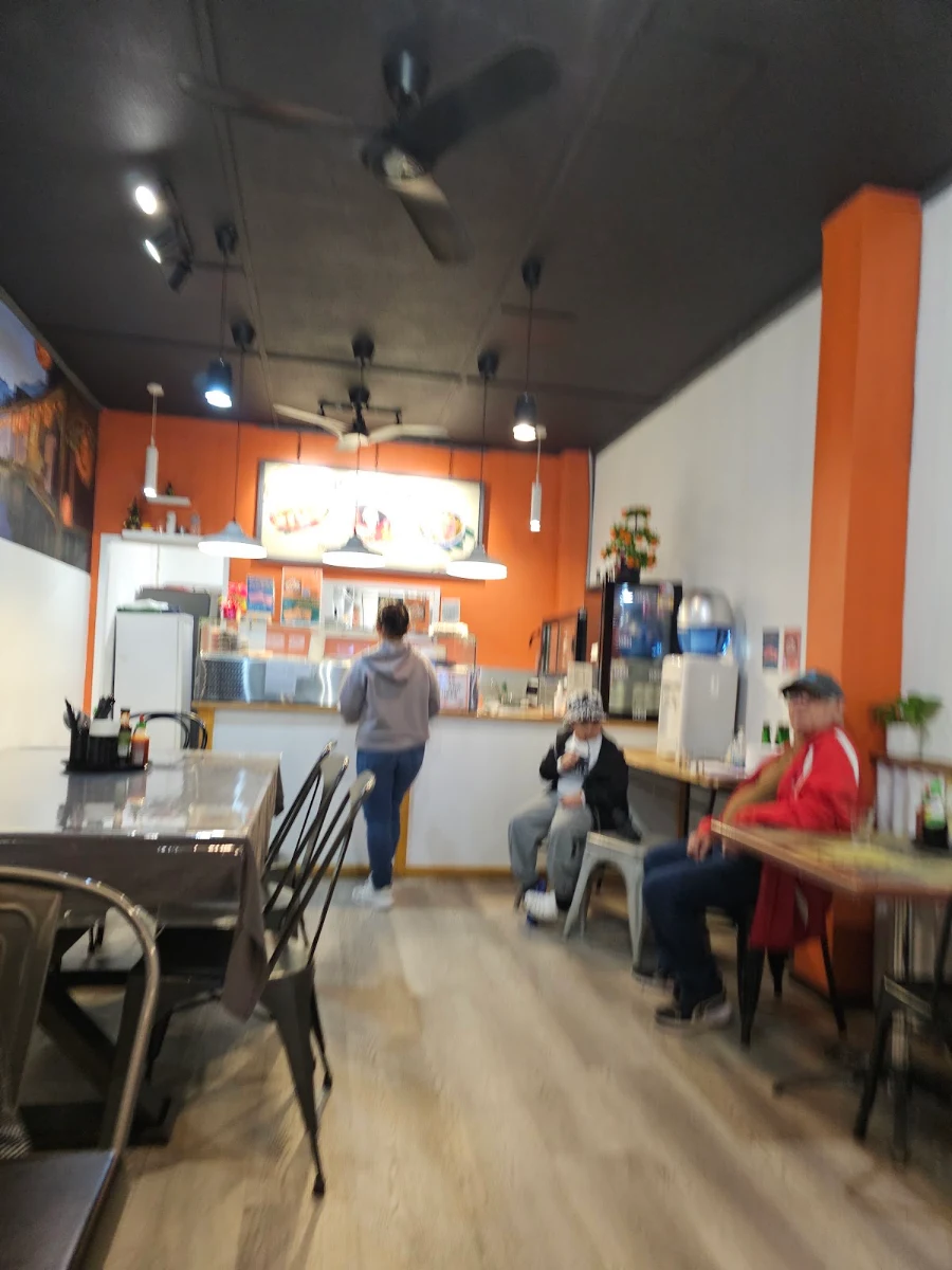 Vibe, Pho Siam