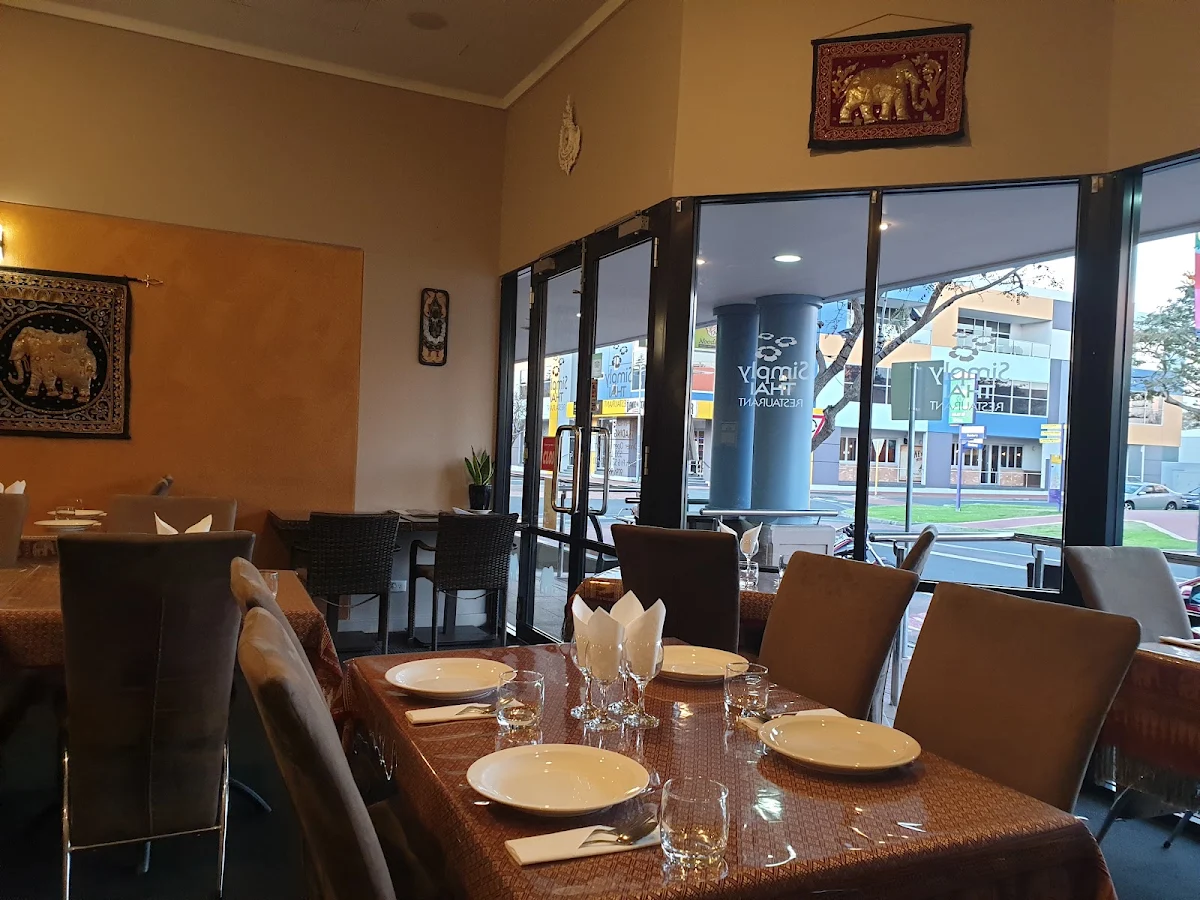 Vibe, Simply Thai Restaurant