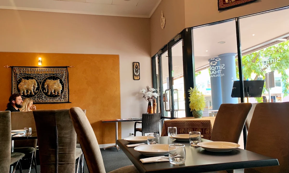 Vibe, Simply Thai Restaurant