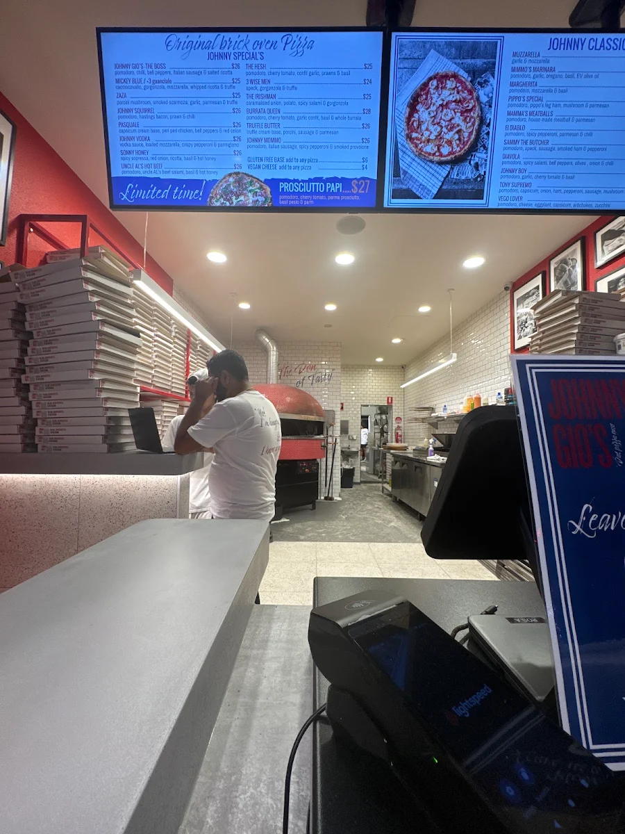 Menu, Johnny Gio's Pizza Dee Why