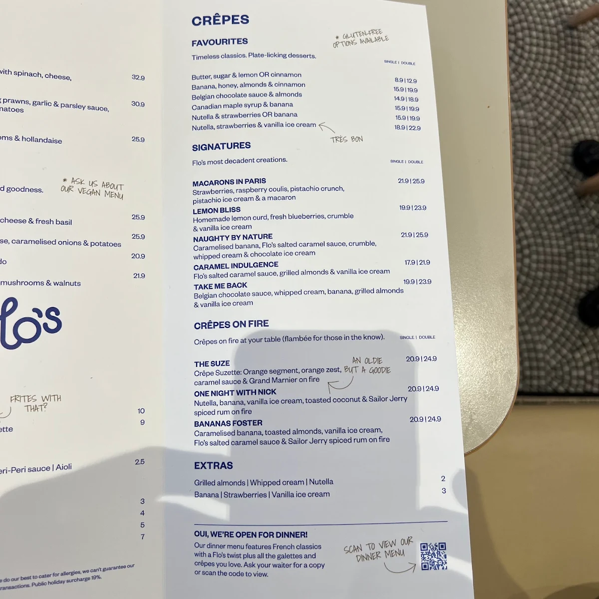 Menu, Flo's Crêperie Noosa