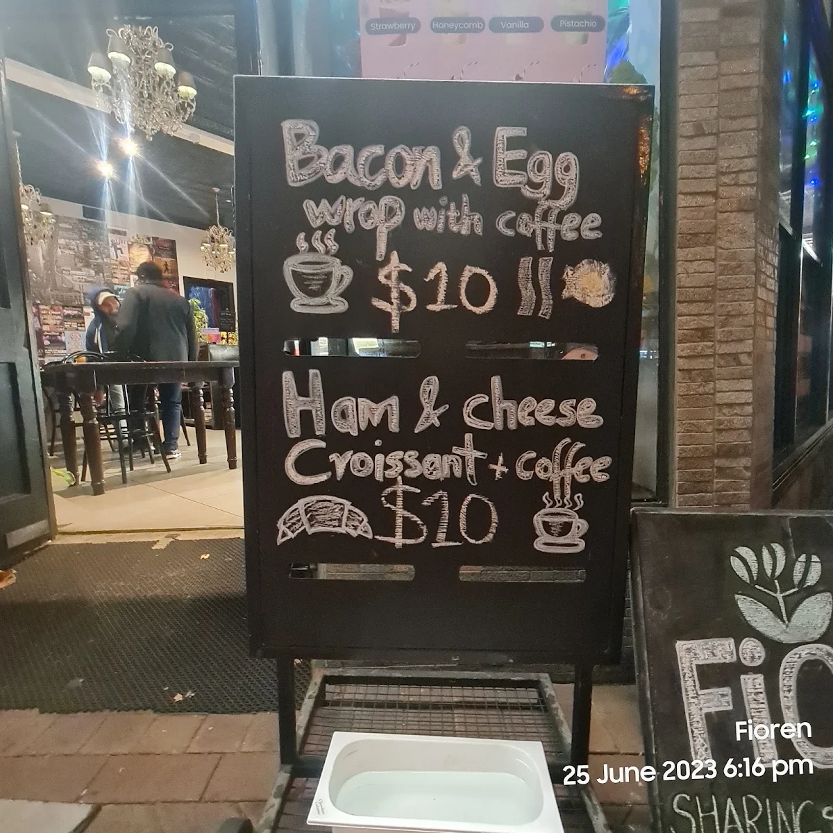 Menu, Cafe Gelato