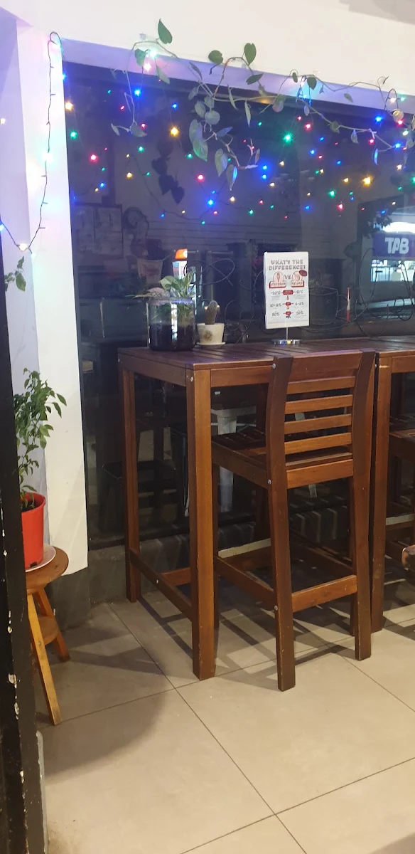 Vibe, Cafe Gelato