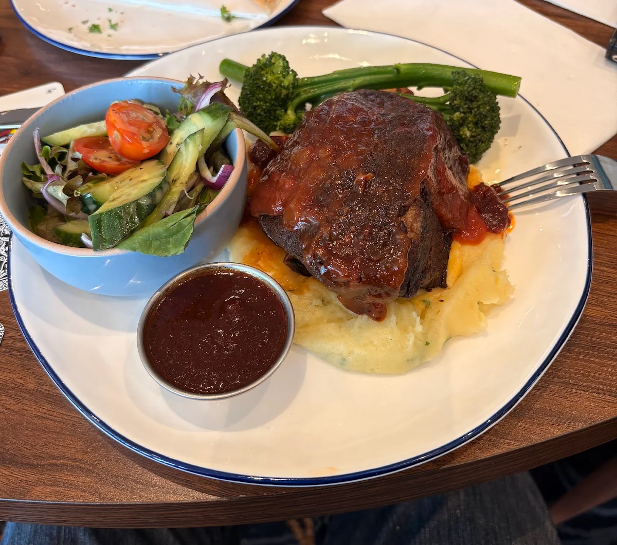Food & drink, Settlers Tavern