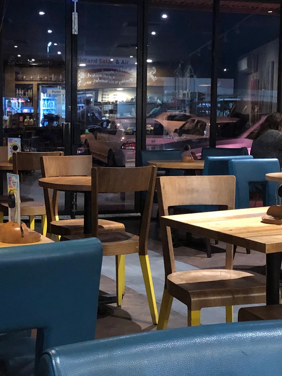 Vibe, Nando's Midland