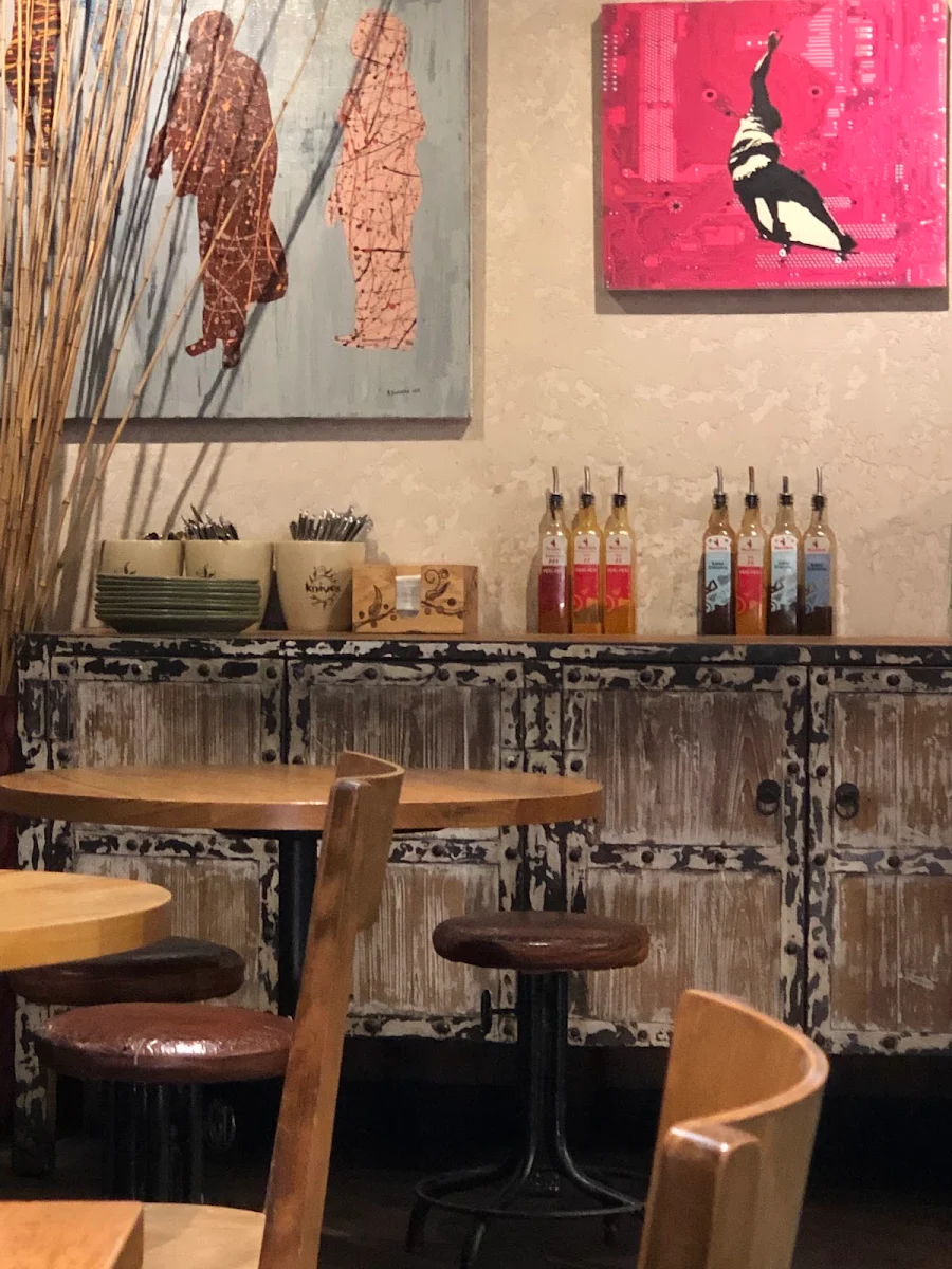 Vibe, Nando's Midland