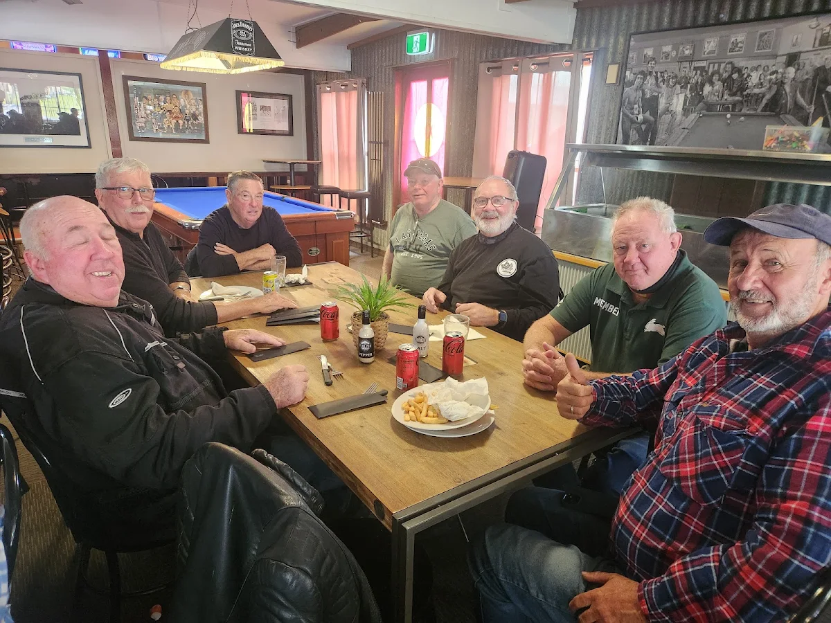 Vibe, The Peak Pub