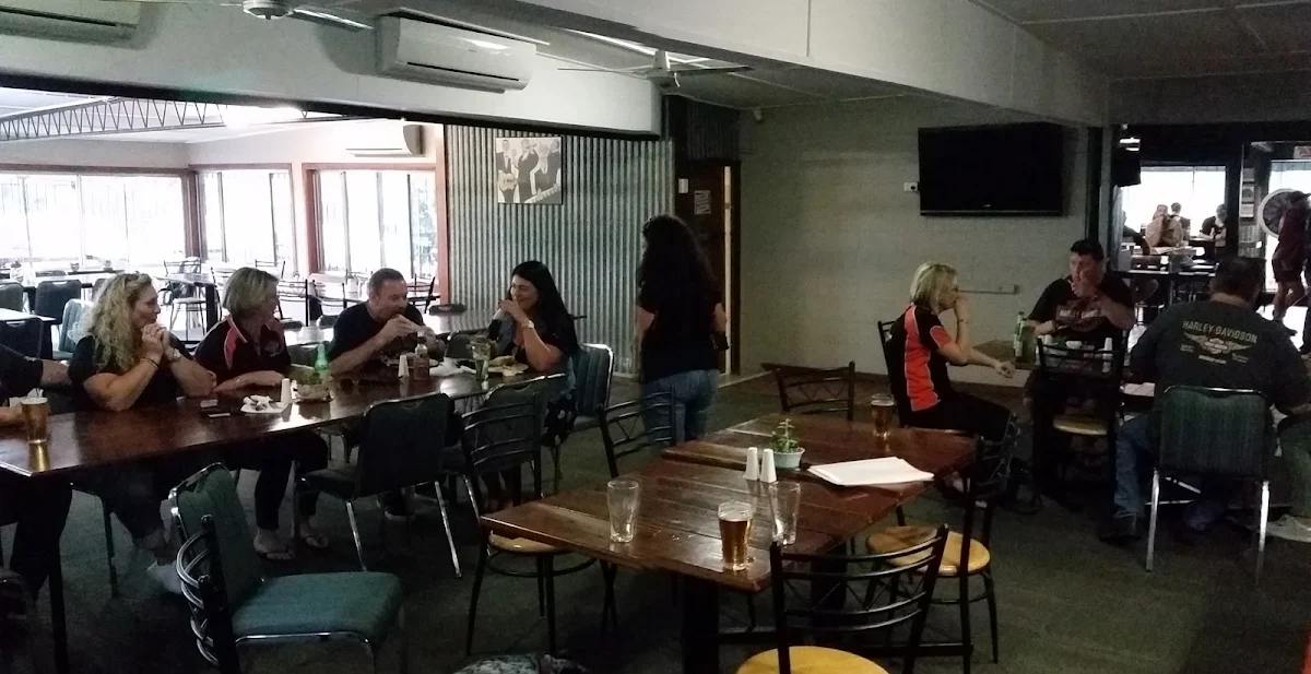 Vibe, The Peak Pub