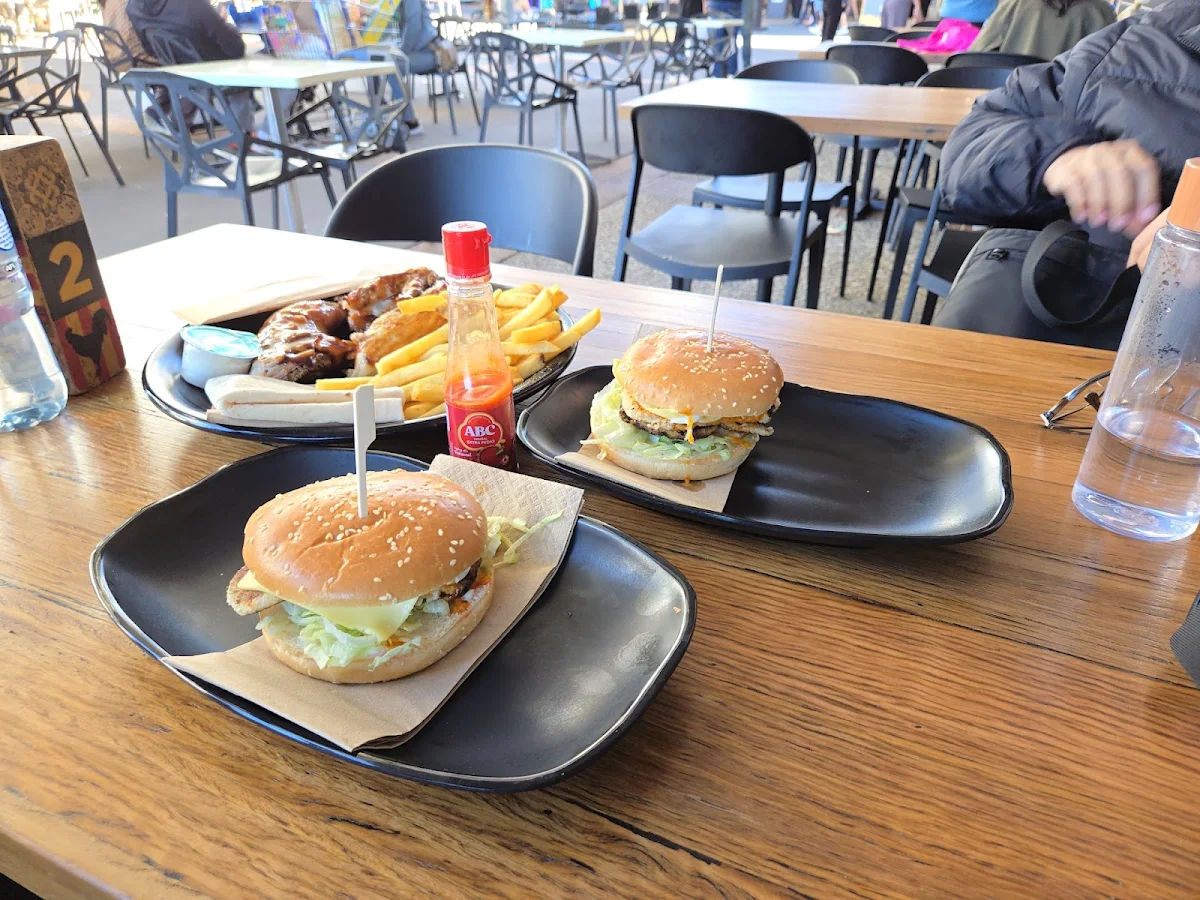 Food & drink, Oporto Harbour Town