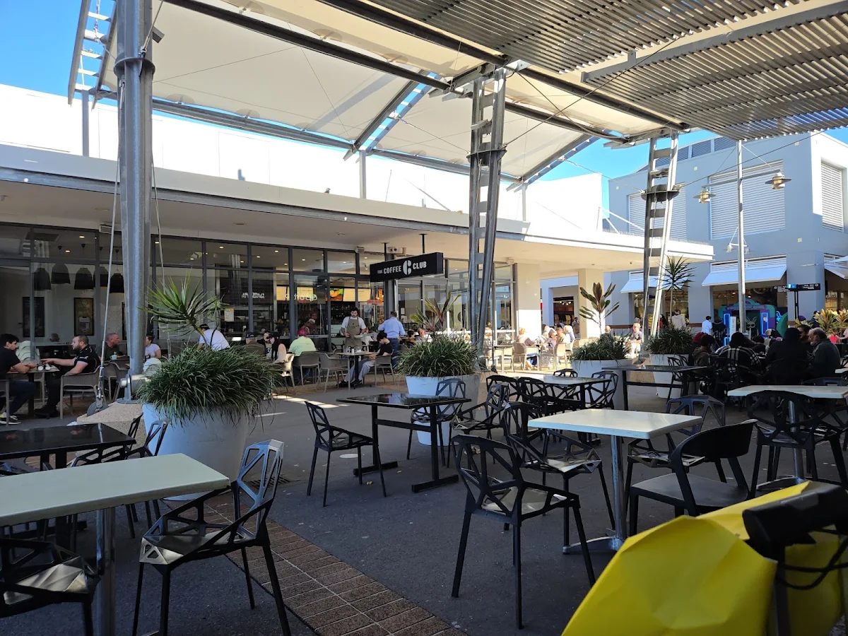 Vibe, Oporto Harbour Town