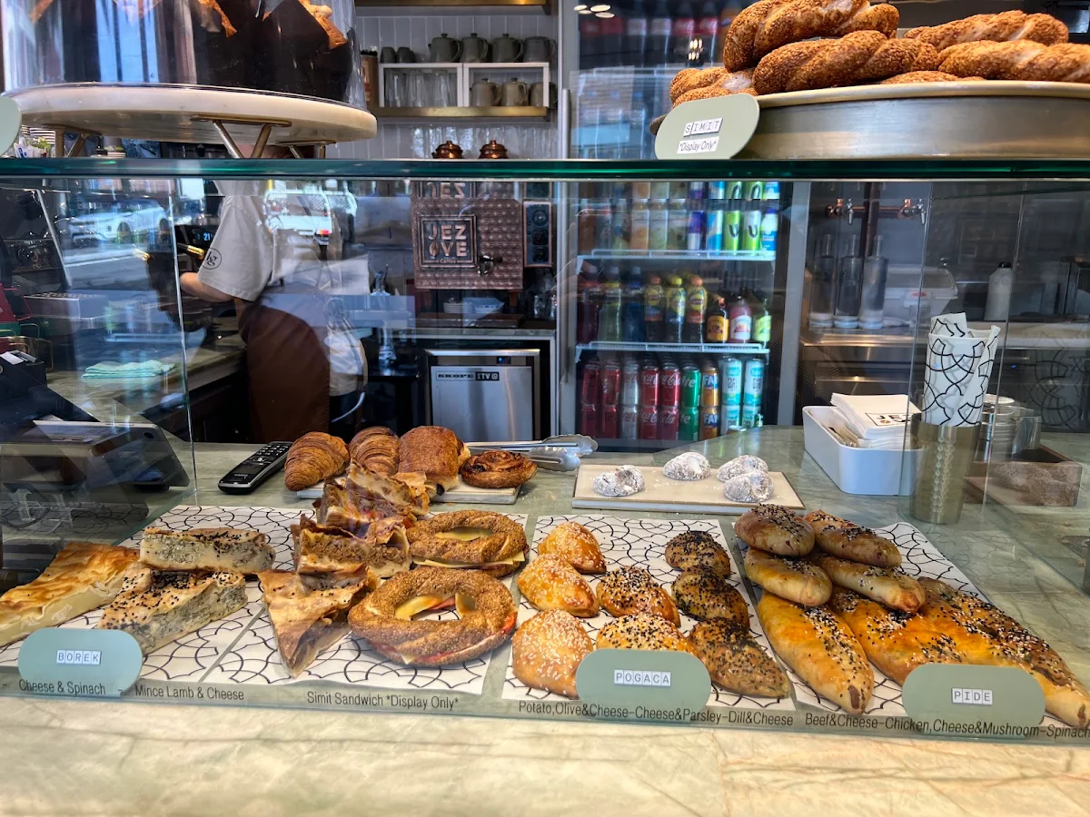 Vibe, Jezve Coffee & Gözleme