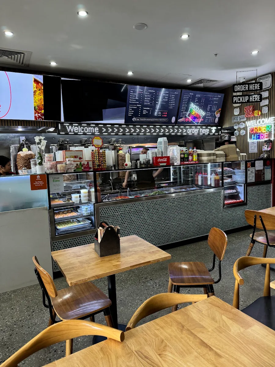 Vibe, Mernda Kebab House