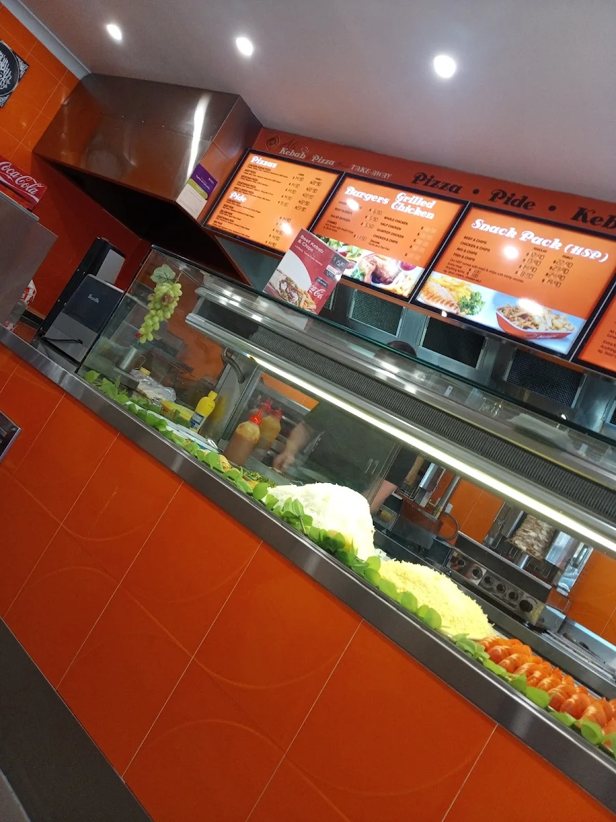 Vibe, Alis Kebab