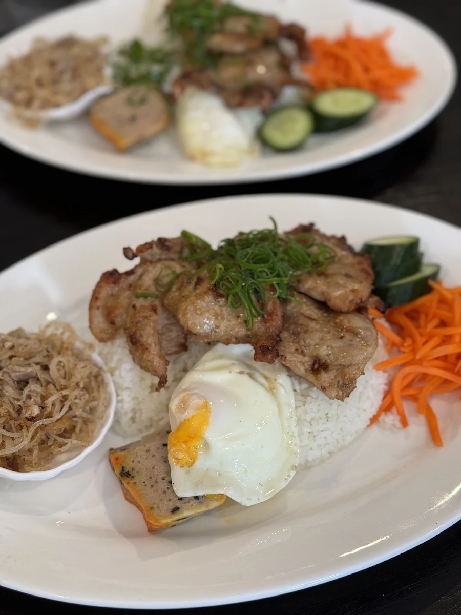 Food & drink, Hao Vinh