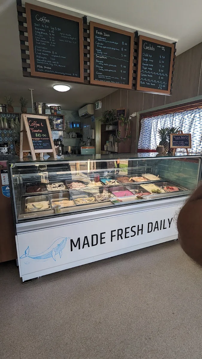 Vibe, Whale Tail Gelati & Coffee Bar