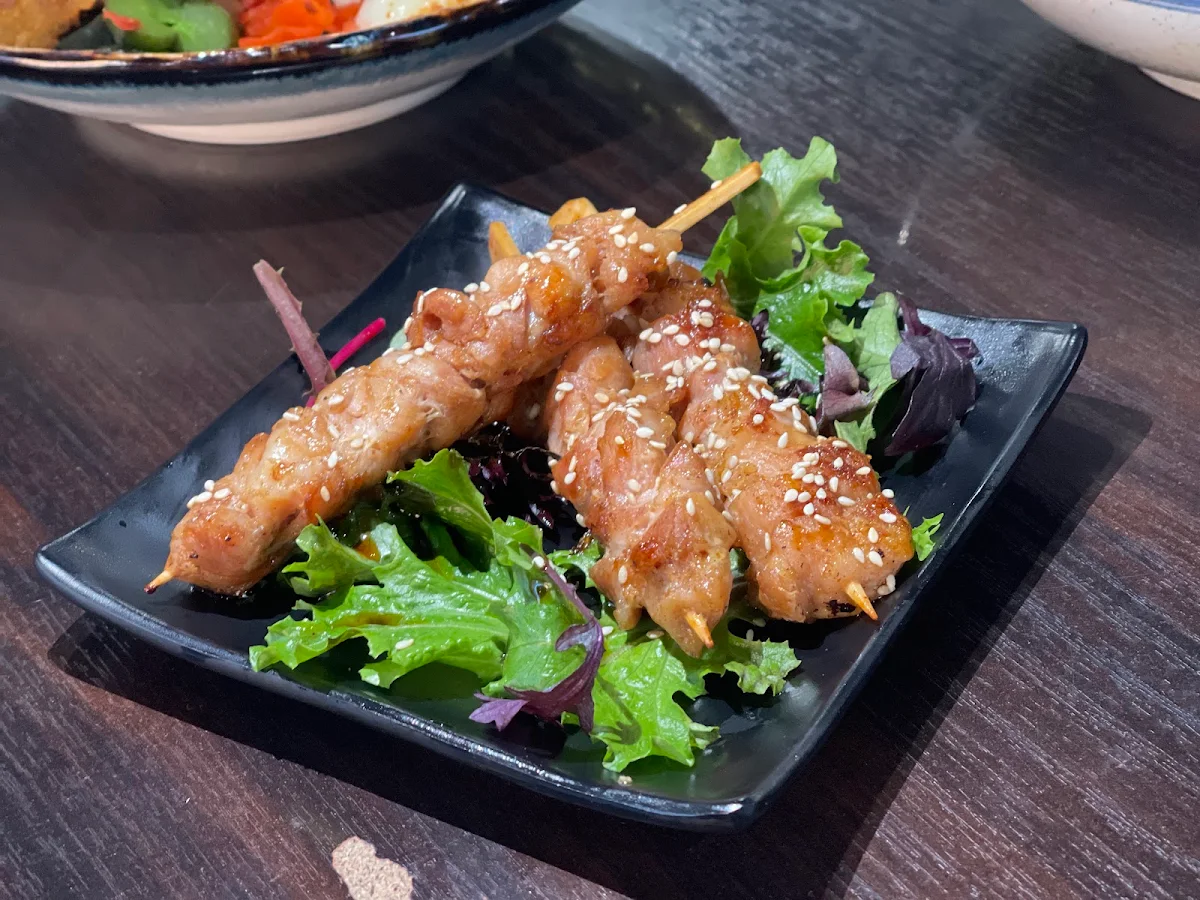 Food & drink, RAKURAKU Ramen & Don